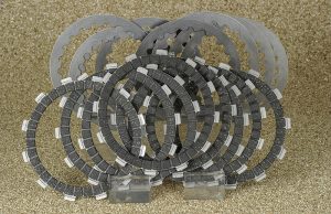 KIT SURFLEX DISCHI FRIZIONE PER KTM 250-300 2T E KTM 350-450 4T