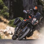 KTM 1290 SUPER ADVENTURE S_Action 01