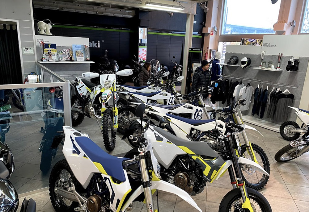 OSELLINI MOTO A PIACENZA PER RIPARTIRE SULLE DUE RUOTE - ENDUROCHAMPIONS.COM