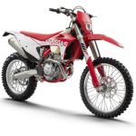 3206_EC 350 F front ri_MY2021