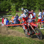 22c3f1b6-0cce-255c-b416-cc939414f92d