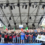 La-Maglia-Azzurra-e-i-Moto-Club-sul-palco-750×500
