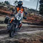 2023 KTM 890 ADVENTURE_action (1)