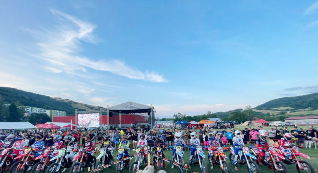 PROLOGO SUPER TEST ANNULLATO TRAGICA MORTE DEL PILOTA OPEN JAROSLAV DIRO