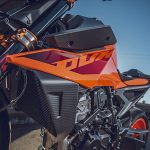 574298_MY24 KTM 990 DUKE – Static _01_STATIC IMAGES