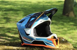 BELLO E SICURO IL NUOVO ACERBIS INTEGRALE FUORISTRADA T711 PER TUTTI GLI APPASSIONATI