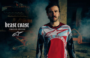ALPINESTARS LANCIA LA COLLEZIONE IN EDIZIONE LIMITATA BEAST COAST ABBIGLIAMENTO TECHSTAR E CASCO SM7