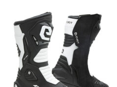 NUOVI STIVALI MOTO ELEVEIT ST-01 E ST-01 E-DRY: PERFORMANCE SPORTIVE PER IL MASSIMO COMFORT IN TUTTA SICUREZZA QUOTIDIANA