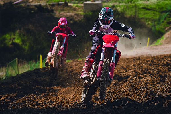108145_GASGAS _ Motocross _ Family Pictures _ 2026