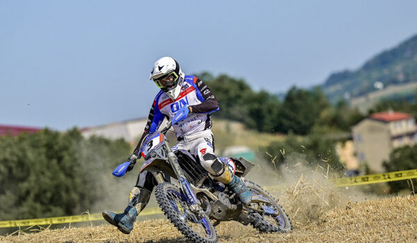 AGON SQUADRA CORSE TRA MONDIALE E ASSOLUTI ITALIA ENDURO IN GRANDE SPOLVERO