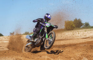 ACERBIS E’ SEMPRE UN PASSO AVANTI ANCHE CON LA NUOVA LINEA TOTAL LOOK MX TRACK 2.0
